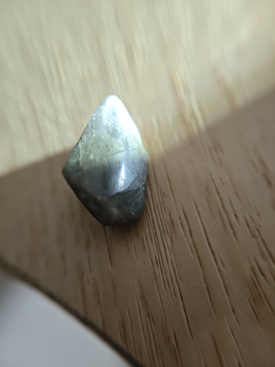 #9 蛇紋岩（磨き後）